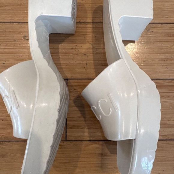 Gucci - Picture 8 of 10